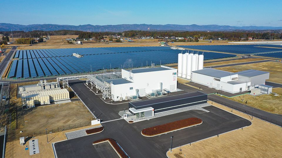 The world’s largest facility for producing hydrogen using renewable energy is the Fukushima Hydrogen Energy Research Field (FH2R).