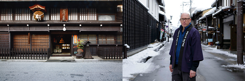 With many streets lined with historical houses, the Hida area is a celebrated tourist attraction. The dignified brewing house of the Watanabe Sake Brewery is one chapter in that area’s history.
