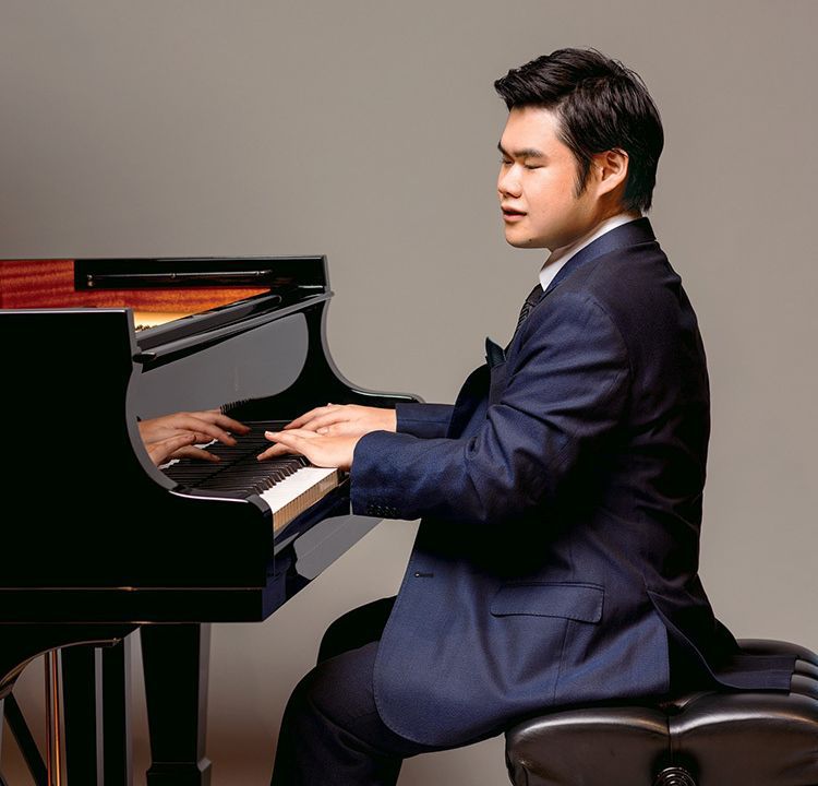 Pianist TSUJII Nobuyuki