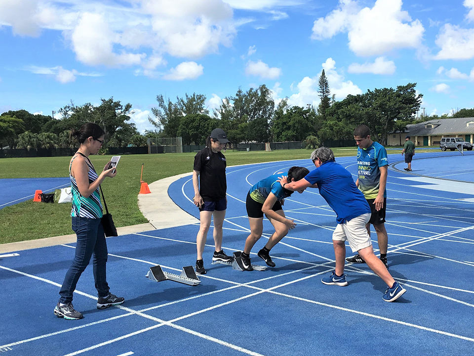 The university’s support of other countries includes National Paralympic Committee administration and classes on coaching and other subjects. Second from right is Professor ITO Masamitsu, researching coaching studies at Nippon Sport Science University.
