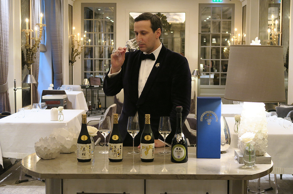 Xavier Thuizat, head sommelier at Hôtel de Crillon, a famed five-star hotel in Paris, compared Daishichi sake to the best of Burgundy wines, calling it the Romanée-Conti of Japanese sake.