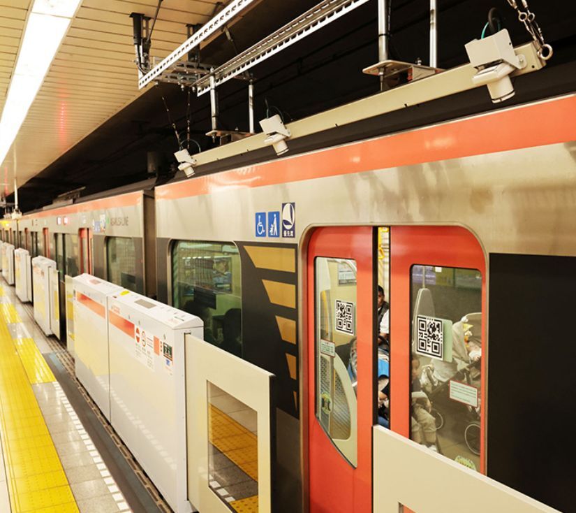 World’s First Platform Doors Using 2D Codes Installed at Toei Subway ...