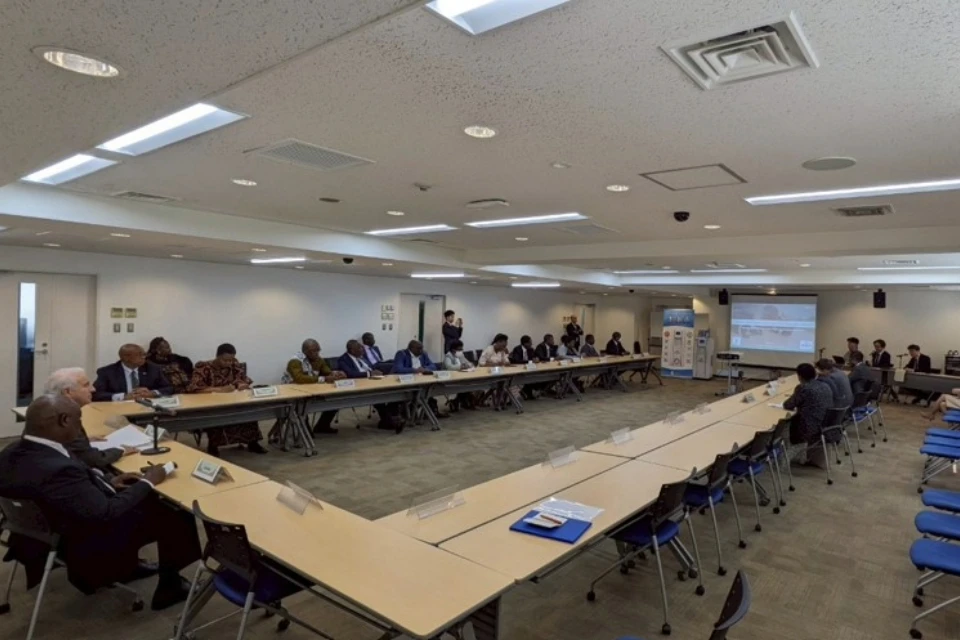 A meeting with ambassadors from various African countries interested in Enell's water solutions