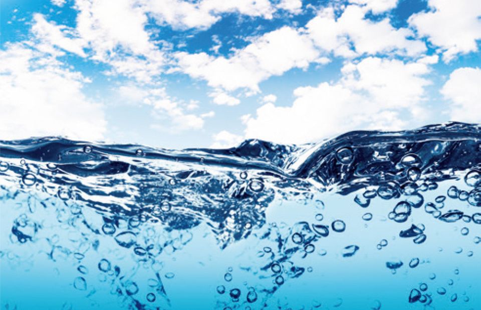 Although the Earth is called the “Water Planet,” only 2.5% is fresh water that can be used by humans, who have long dreamed of developing a practical desalinization technology.