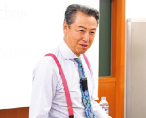 Hirotaka Takeuchi in Competitive Strategy.