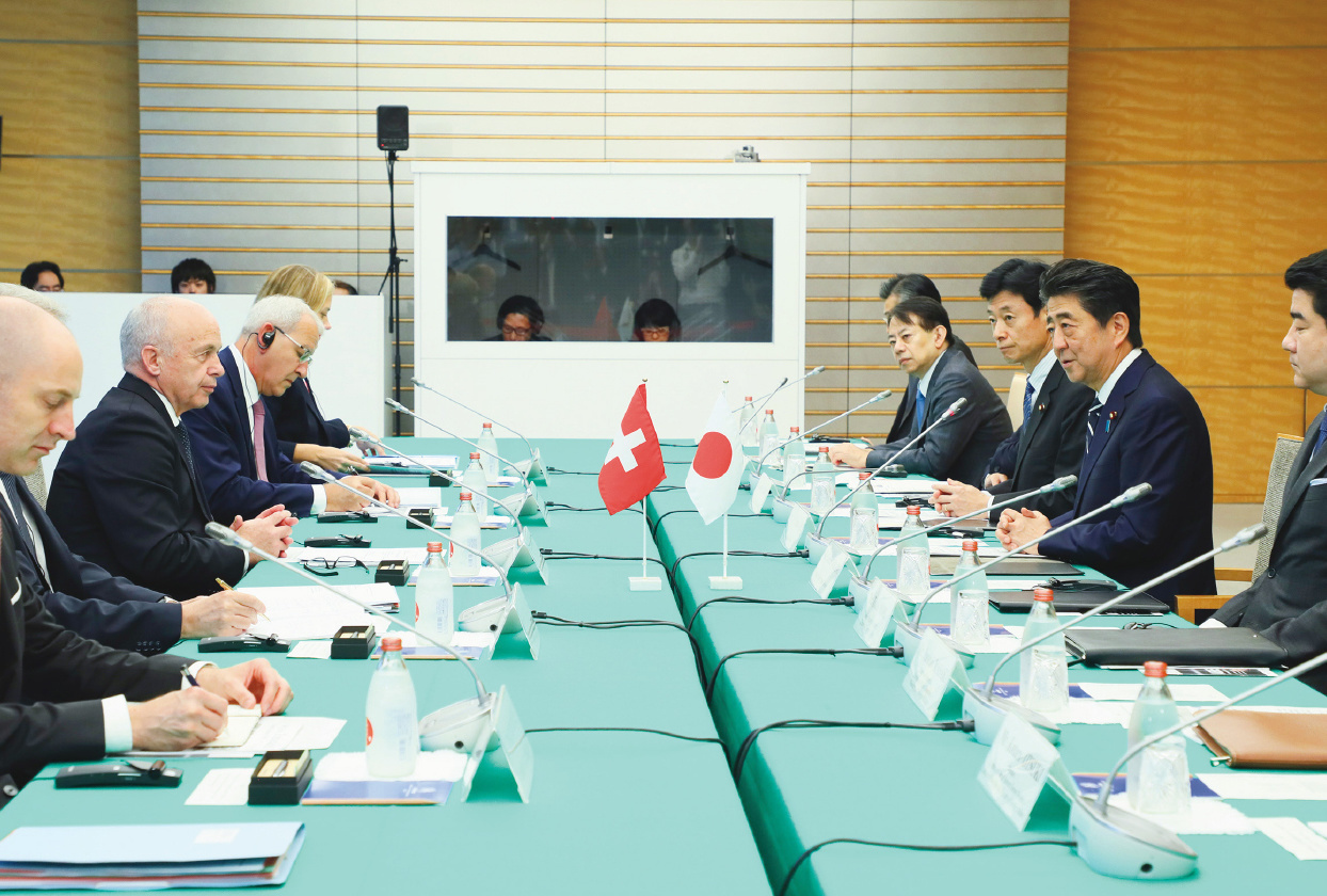 Met with H.E. Mr. Ueli Maurer, President and Head of the Federal Department of Finance of the Swiss Confederation, at the Japanese Prime Minister’s Office. (June 2019)