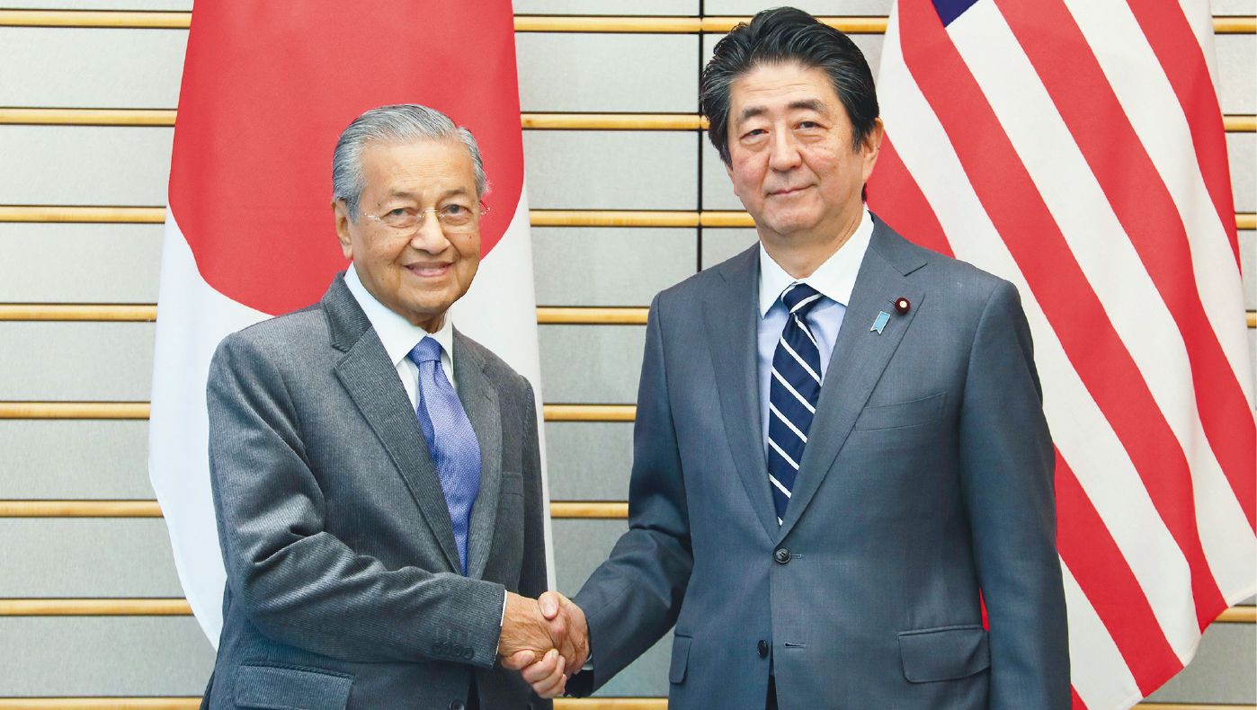 Met with Tun Dr. Mahathir bin Mohamad, Prime Minister of Malaysia, at the Japanese Prime Minister’s Office. (May 2019)