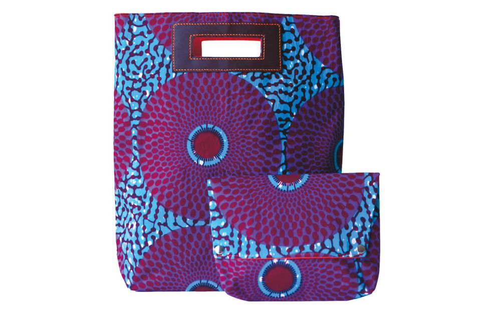 The bags made with bold patterns and vibrant colors, African prints are popular among Japanese women who say the bags “energize” them.