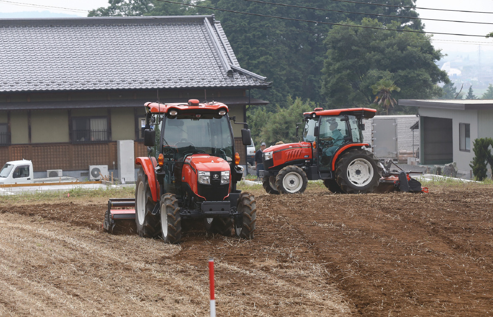 Niigata has implemented various advanced measures to boost its agricultural productivity, such as the use of driverless tractors.