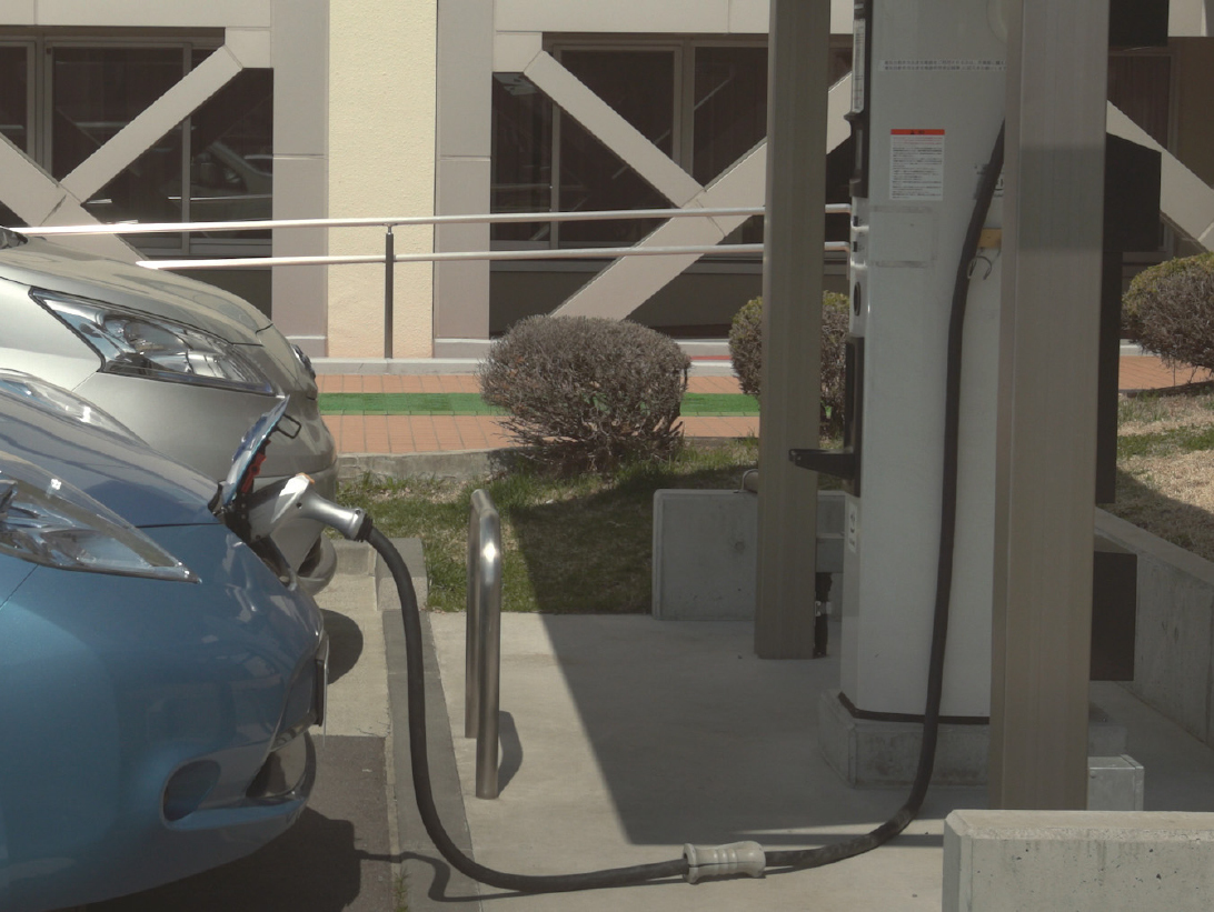 To preserve its uniquely beautiful nature, Karuizawa adopts such policies as subsidizing the purchase of electric vehicles.