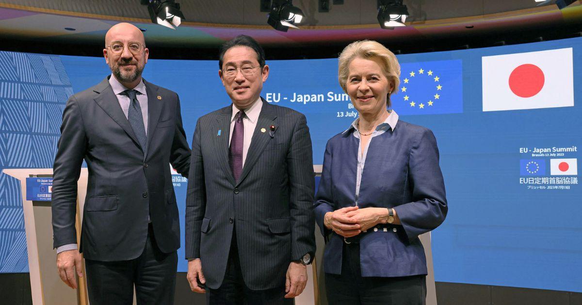 Two-Way Strategy of the New Form of Capitalism: PM Kishida's